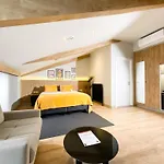 Dugi Hotel