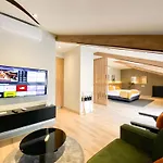 Dugi Hotel