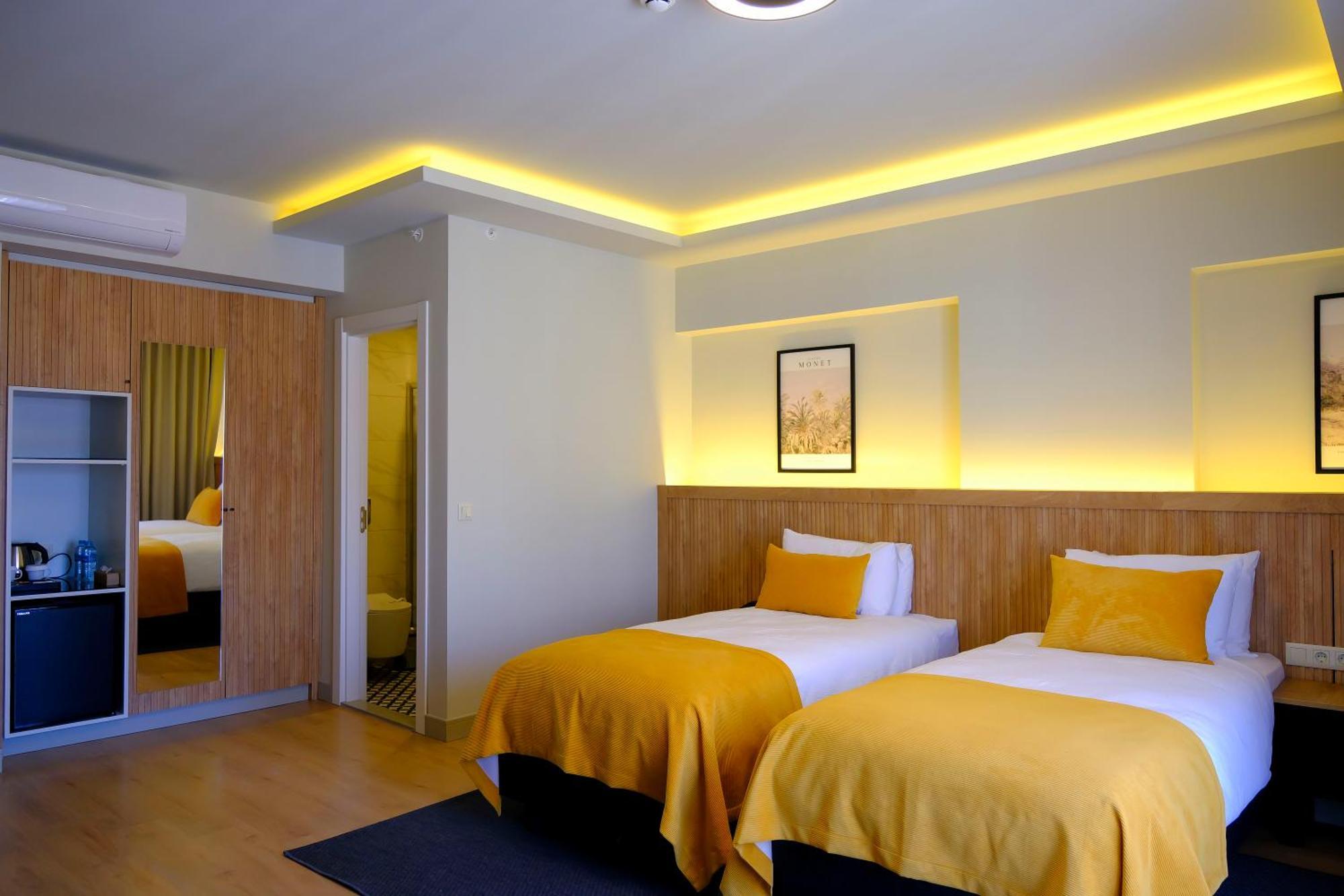Hotel Dugi *
